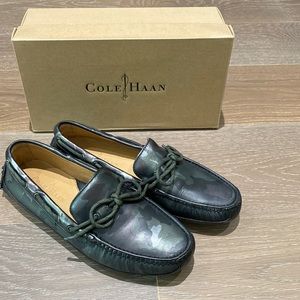 Cole haan camo loafer .